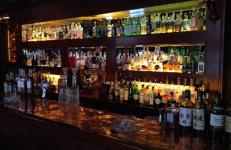BAR & BOOKS