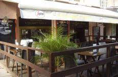 Celebrity Café