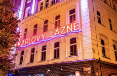 Karlovy Lázně