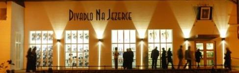 Divadlo Na Jezerce
