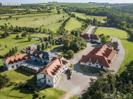 Resort Darovanský dvůr