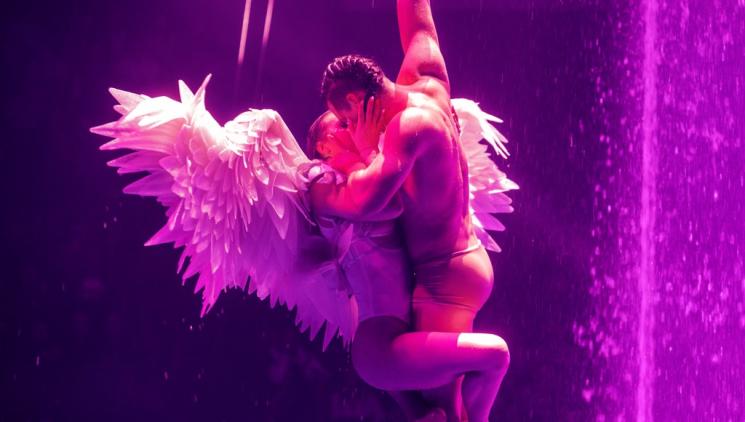 Waterland Circus and their show - Elements: the first erotic circus show for adults