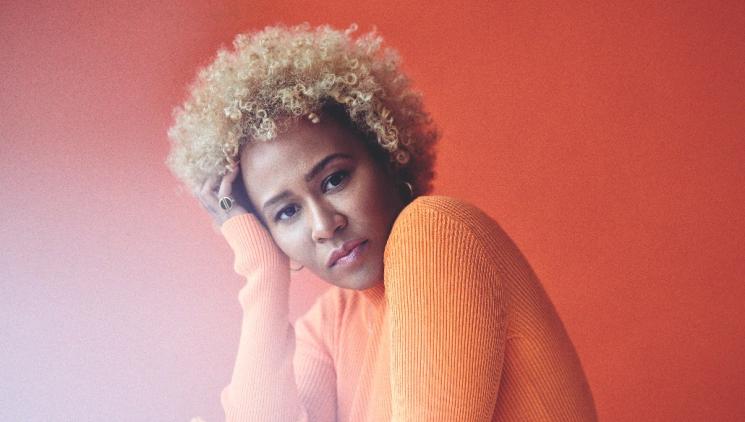 Emeli Sandé se vrací do Prahy. Oslaví blížící se 15. výročí debutového alba a zazpívá si s ADONXS
