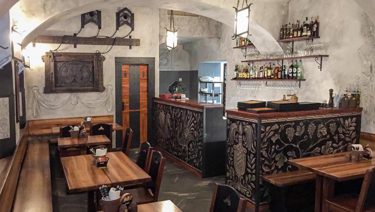 U Sádlů: gotická restaurace s čepovaným pivem Budvar