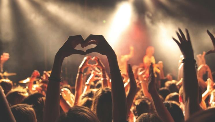 Kam na festivaly 2026: Nejlepší hudba, jídlo a letní zážitky