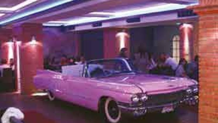 Mazanej králíček: klubová atrakce v centru Prahy...