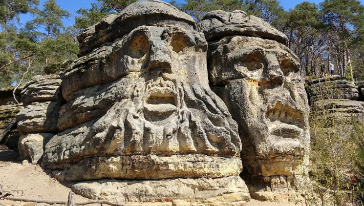 DEVIL’S HEADS: Discover Czechia's giant rock sculptures