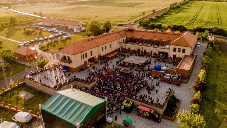 Hudba na vinicích 2026: Rekordní počet koncertů a dvě nové lokace 