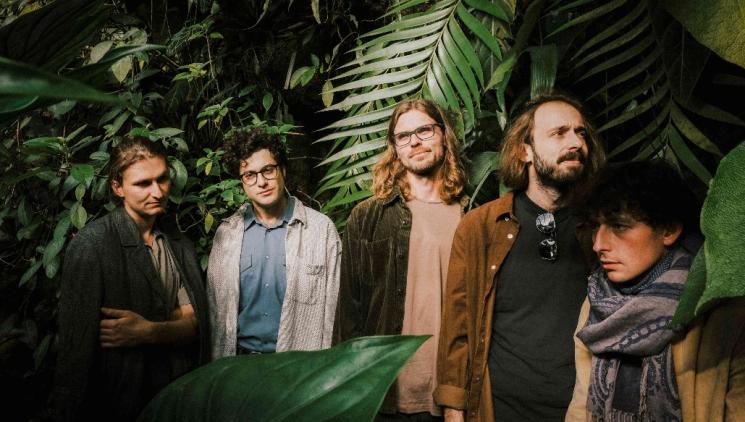 Nové album Island Mint s názvem Slun je venku, kapela ho pokřtí 31. října v MeetFactory