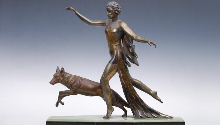 Autumn ANTIQUE is inspired by women.