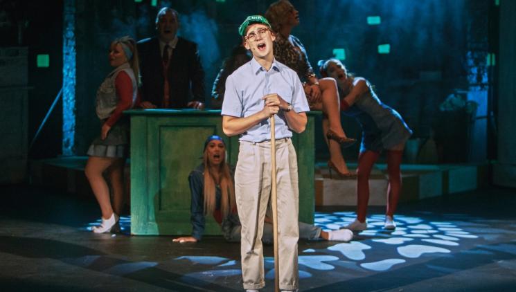 V KLADENSKÉM DIVADLE JSEM SPOKOJENÝ, ŘÍKÁ HEREC KOCEK A LÁKÁ NA BROADWAYSKÝ MUZIKÁL 