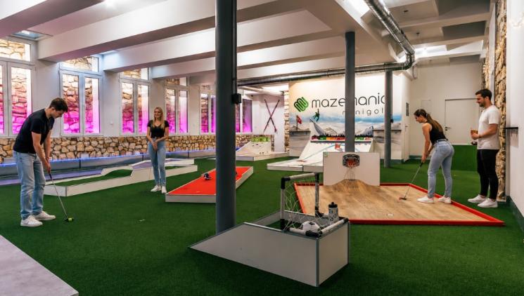 The highest-rated adventure mini-golf in Prague!