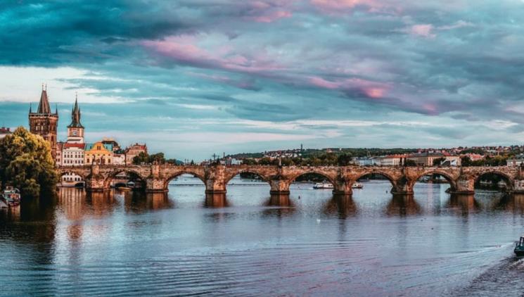 6. THINGS YOU MUST KNOW ABOUT PRAGUERS IN ADVANCE!