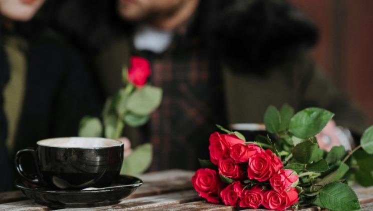 Průzkum: Valentýn se mění. Už není jen o zamilovanosti, odráží rozmanitost vztahů