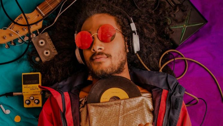 Hudba a atmosféra kasina: kulturní význam a vliv na hráče