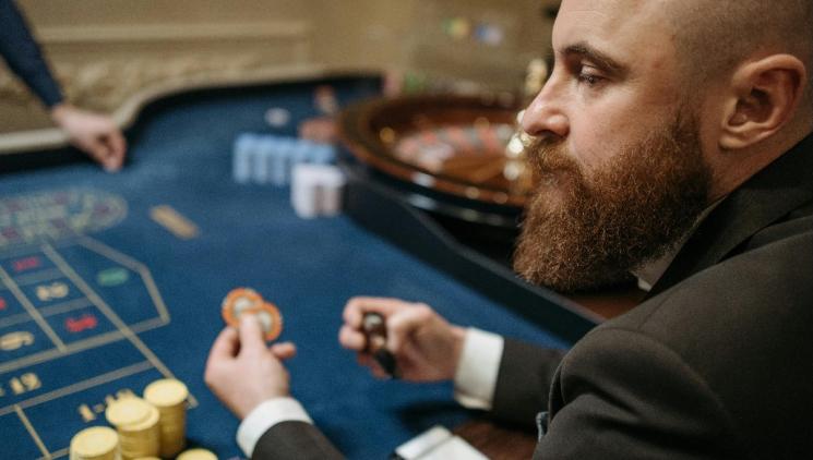 Rychlé výběry v online kasinech: jak poznat, kde výplata nevisí