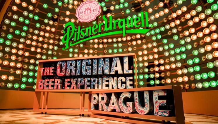 PROMĚŇTE FIREMNÍ VEČÍREK V NEZAPOMENUTELNÝ ZÁŽITEK S PILSNER URQUELL EXPERIENCE V PRAZE