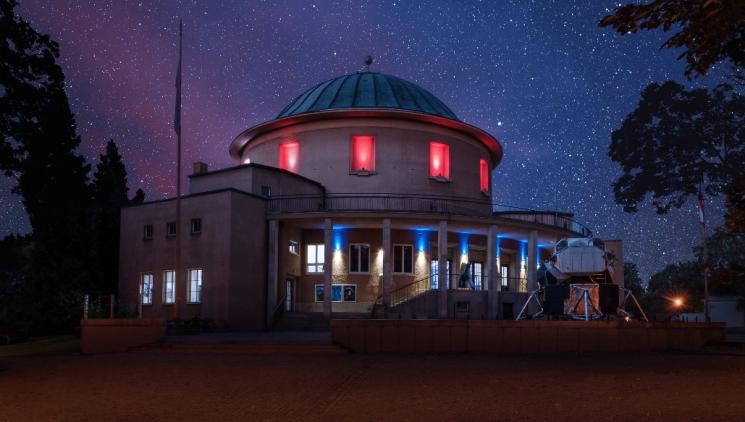 ZA NOVÝMI ZÁŽITKY  DO PLANETÁRIA PRAHA