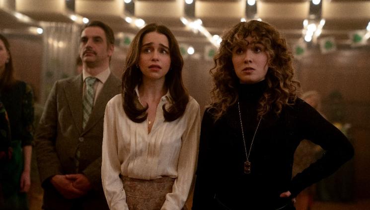 SkyShowtime vydává poutavý trailer k napínavému špionážnímu thrilleru PONIES