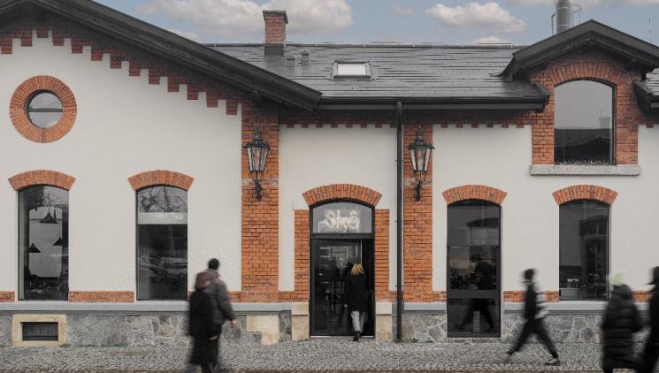 Ambiente in Holešovice Market opens three new establishments.