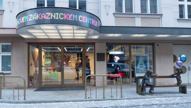 Hurvínek letos slaví 100 let – narozeninové dárky potěší malé i velké diváky 