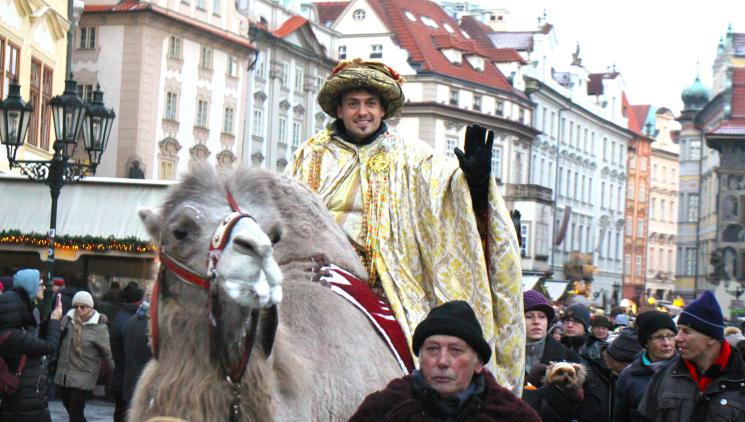 The Three Kings on camels will pass through the historic center of Prague.