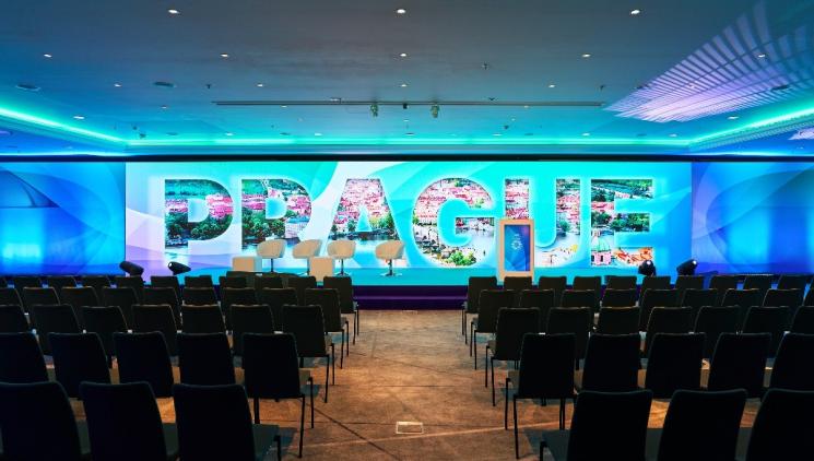 OD KONFERENCE PO VÁNOČNÍ PARTY: PRAŽSKÝ HOTEL MARRIOTT MÁ PROSTOR PRO KAŽDOU PŘÍLEŽITOST