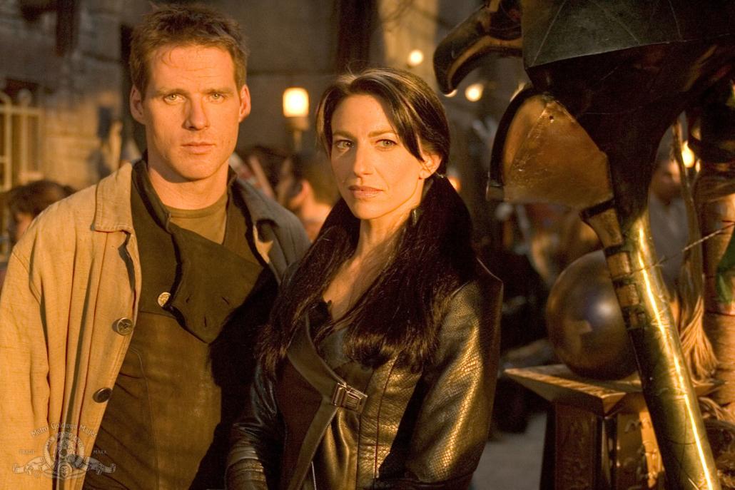 09-claudia-black-stargate.jpg