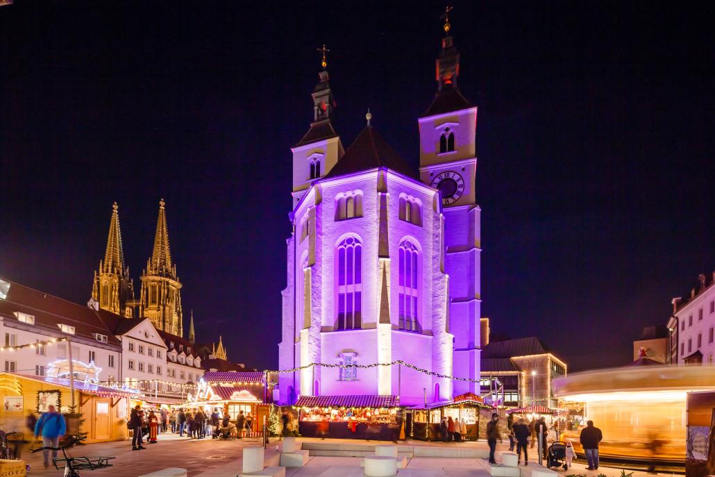 christkindlmarkt-neupfarrplatz-c-bilddokumentation-stadt-regensburg_1.jpg