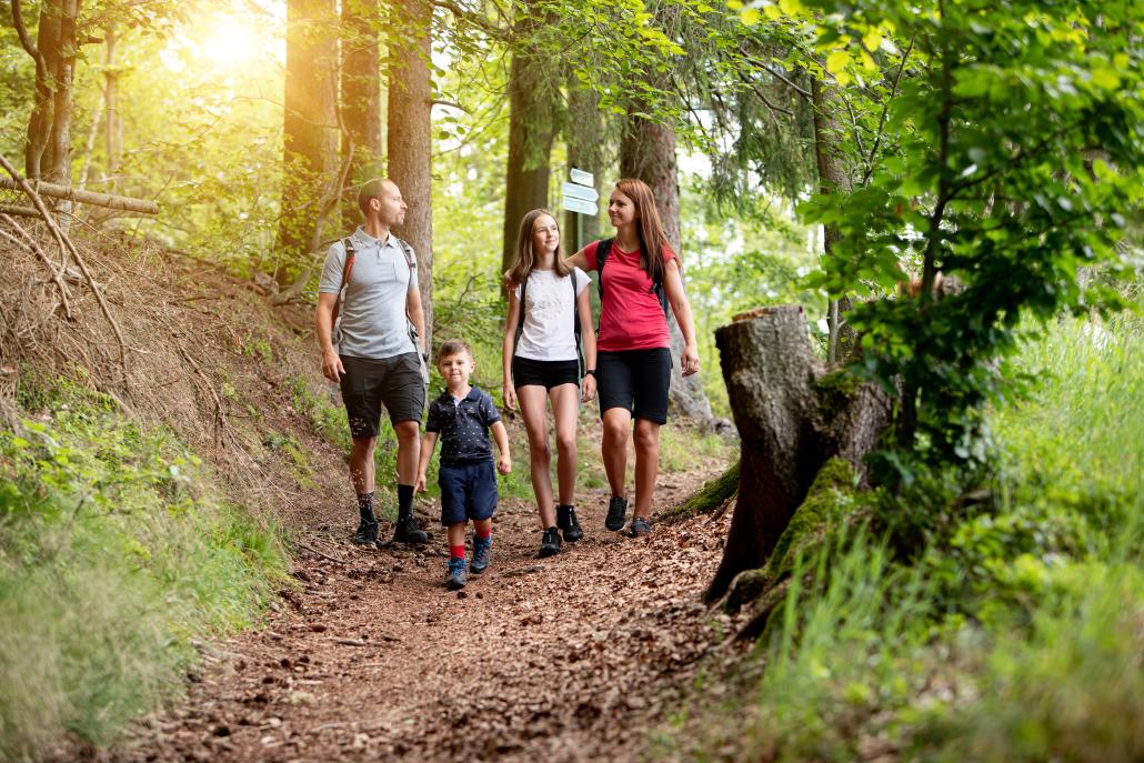 eibenstock-sosa-wandern-kohlerweg-familie-foto-tve-studio2media800a9173.jpg
