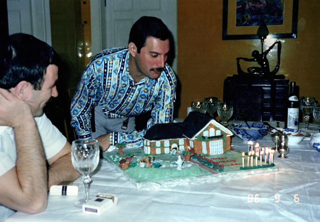 freddie-mercury3-peterfreestone.jpg