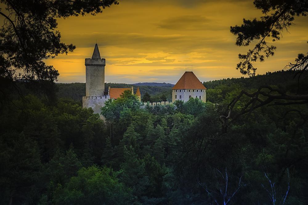 hrad-kokorin.jpg