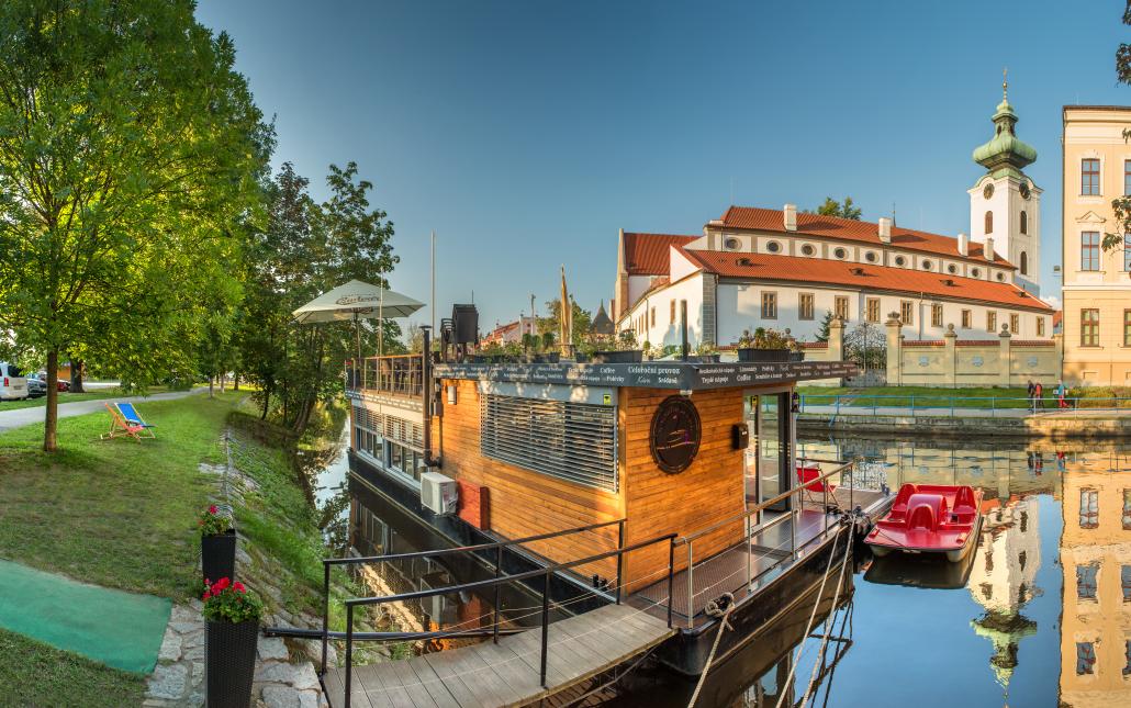 panorama-01.jpg