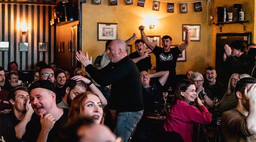 sports-bar.jpg